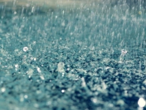 下過(guò)雨后，室內(nèi)空氣沒(méi)有清新反而甲醛超標(biāo)了